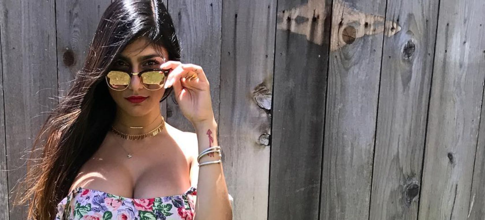 джулиана вега и миа кхалифа. Mia khalifa в 16 лет. миа халифа карьера. мия халифа 2022. Mia халифа 2021.