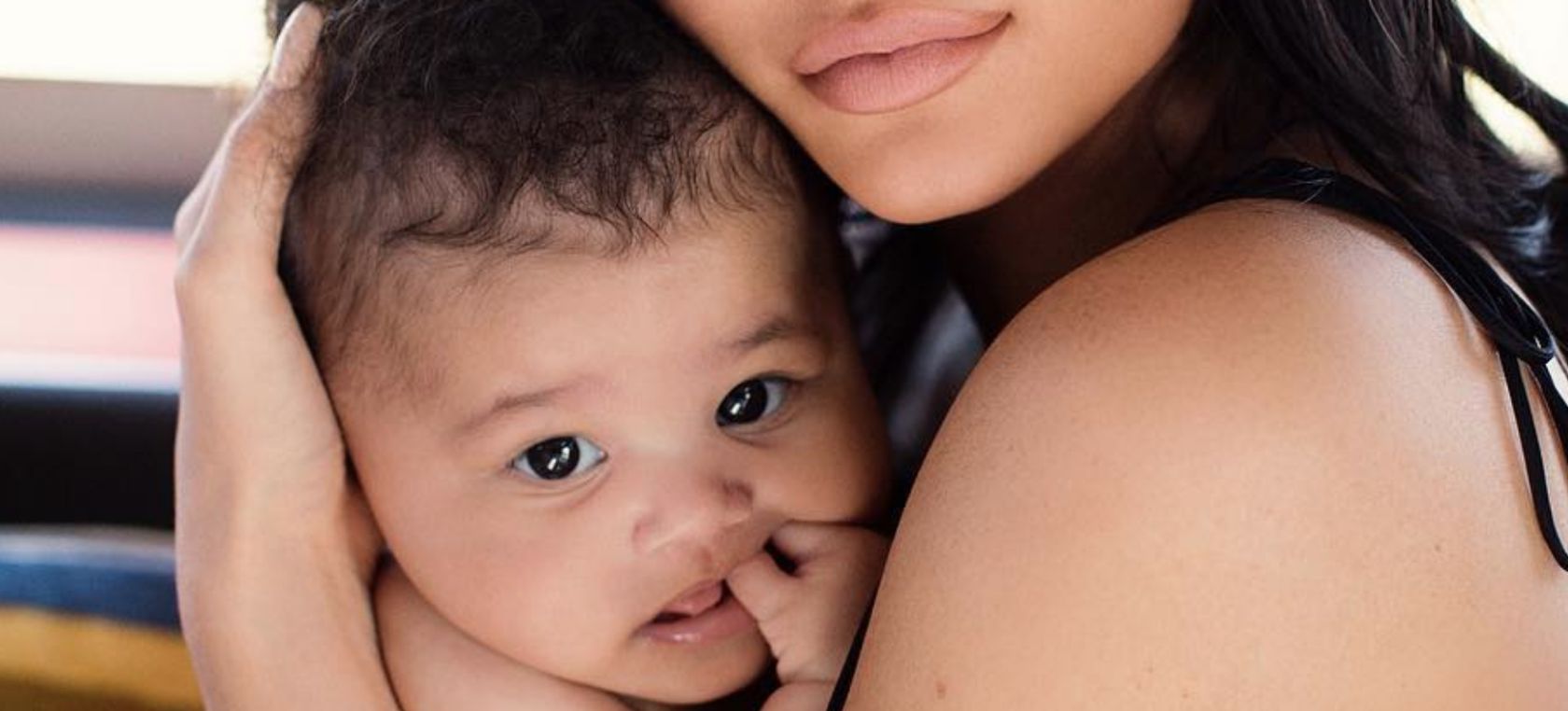 Con Estas Fotos Kylie Jenner Demuestra Que Su Bebe Es Identica A Ella Actualidad Los40 Mexico