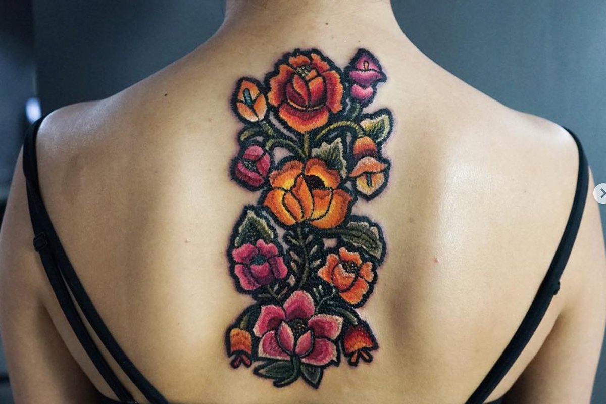 cuenco petrolero Dónde Tatuajes hermosos que simulan bordados y punto de cruz | Fotogalería |  Radio | LOS40 México