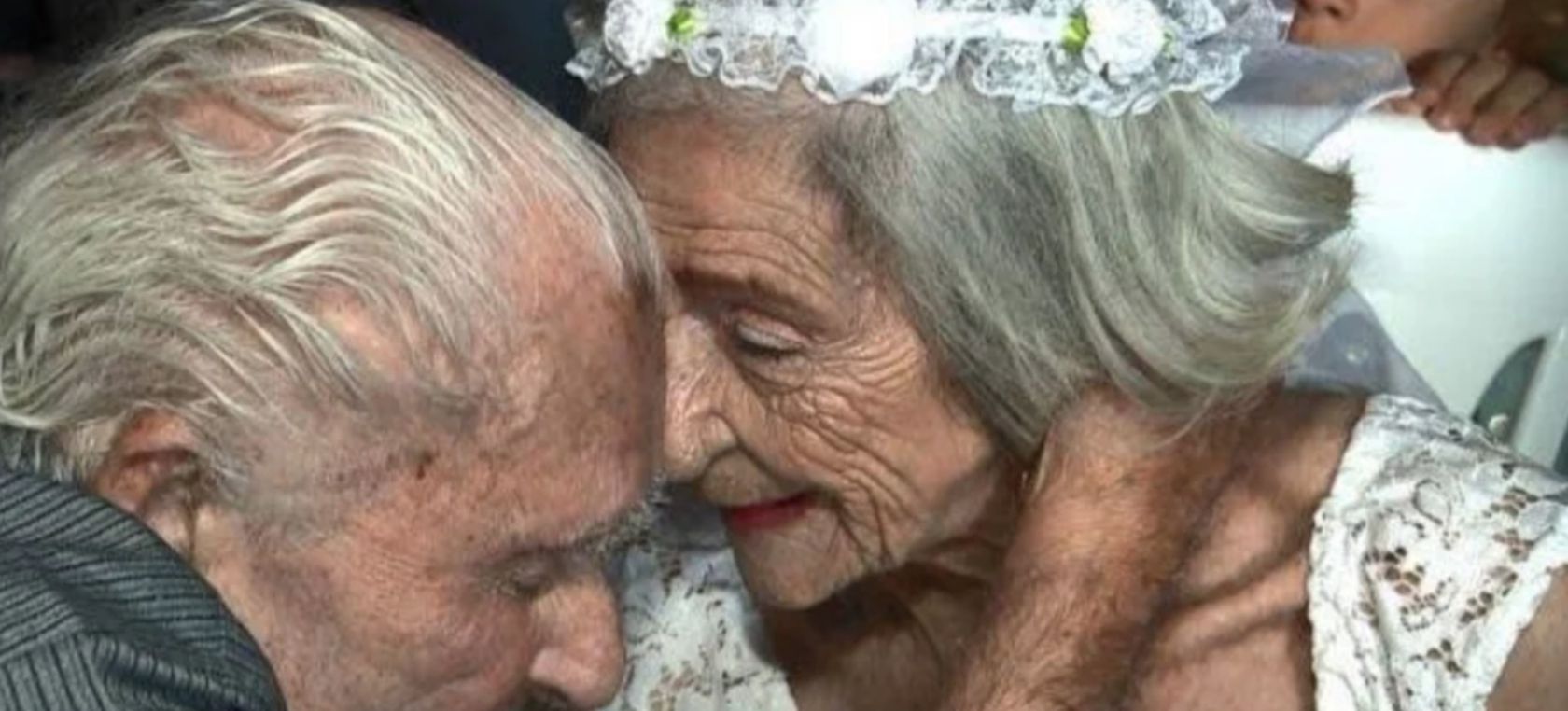 Viejitos se casan: Viejitos de más de 90 años se hacen novios y se casan |  Actualidad | LOS40 México