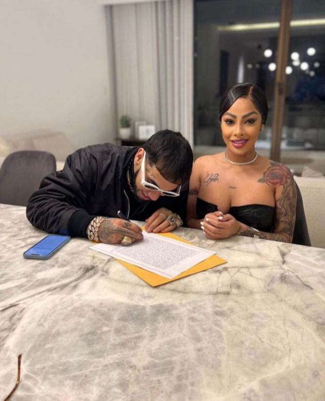 ANUEL AA SUPUESTAMENTE PROPONE MATRIMONIO A SU NOVIA ACTUAL