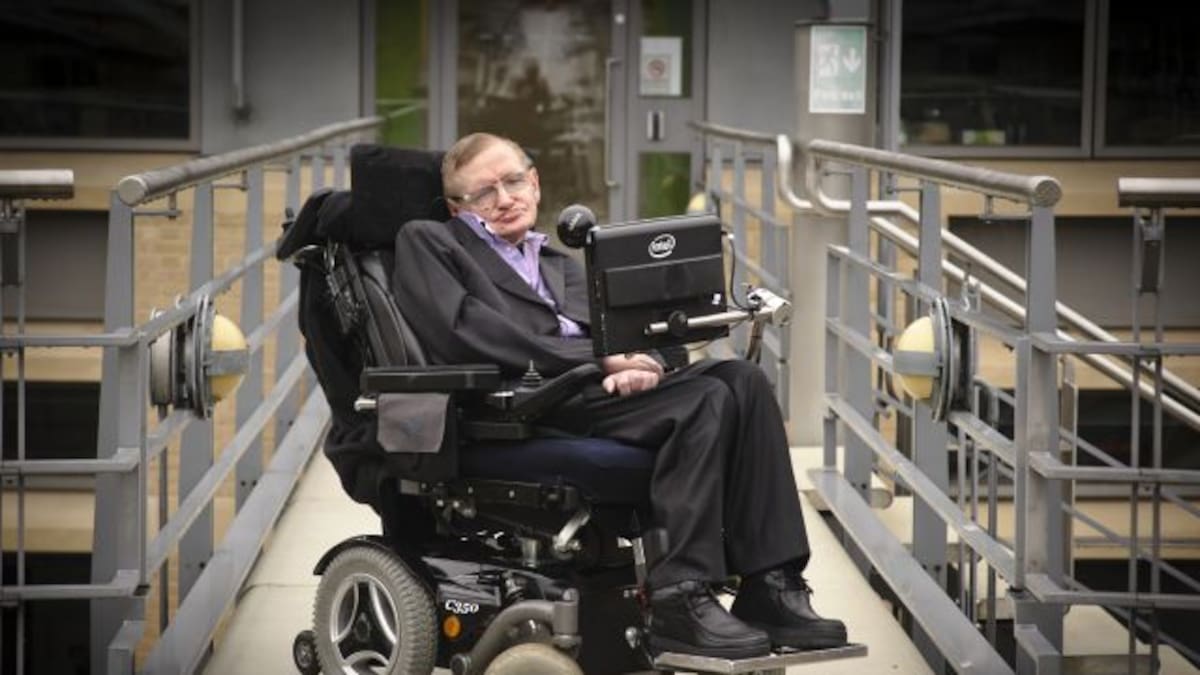 Stephen Hawking podría haber muerto en 1985