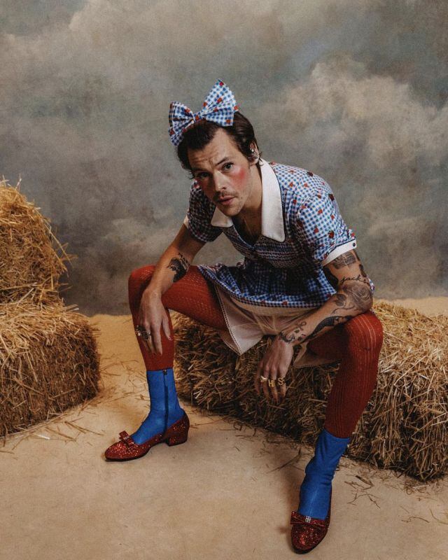 Harry Styles se disfraza de Dorothy para Halloween