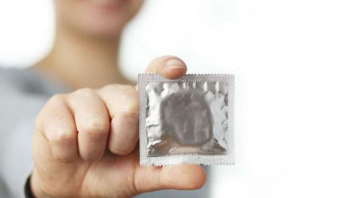 Regalan a sus empleados dos cajas de preservativos al año