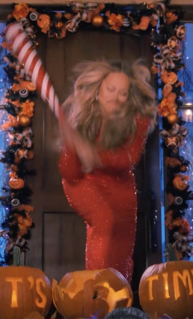 Mariah Carey inaugura la Navidad rompiendo calabazas en Instagram