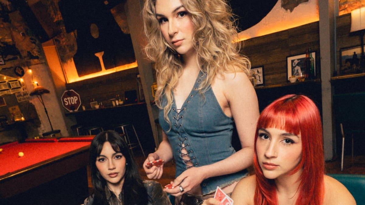 The Warning se aventura en esta colaboración con Carín León: Love To Be Loved