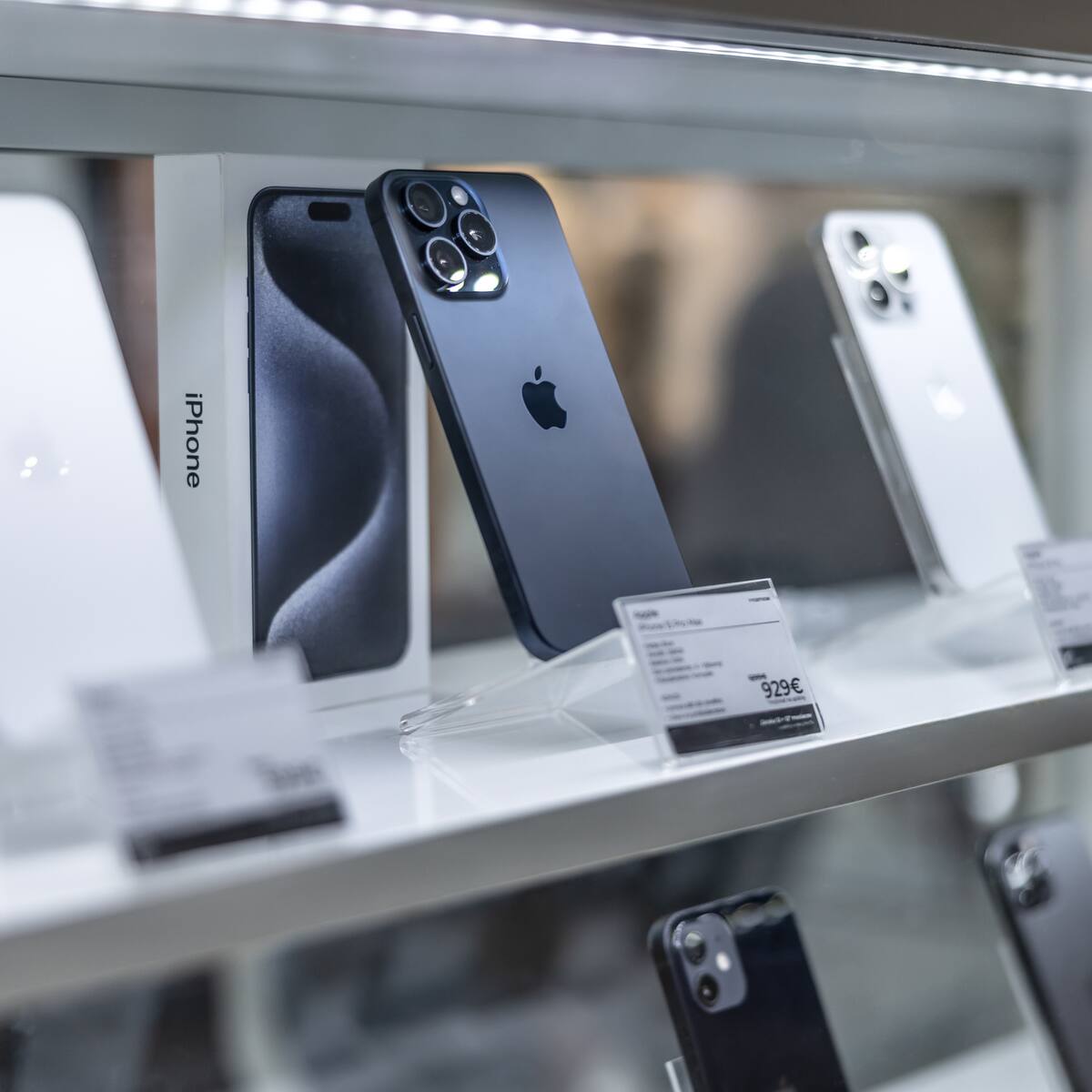 ¿Cómo será el iPhone del 20 aniversario y es cierto que será de cristal?