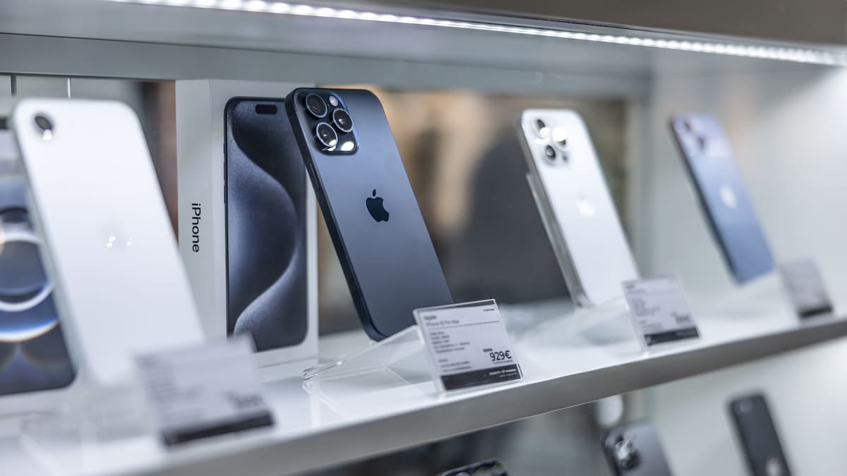 ¿Cómo será el iPhone del 20 aniversario y es cierto que será de cristal?