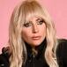 Lady Gaga presume algo más que su fugura en bikini