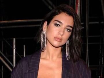 DUA LIPA CAUTIVA CON FOTO EN ROPA INTERIOR DE ENCAJE