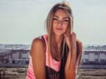 Despiden a profesora rusa por ser demasiado sexy