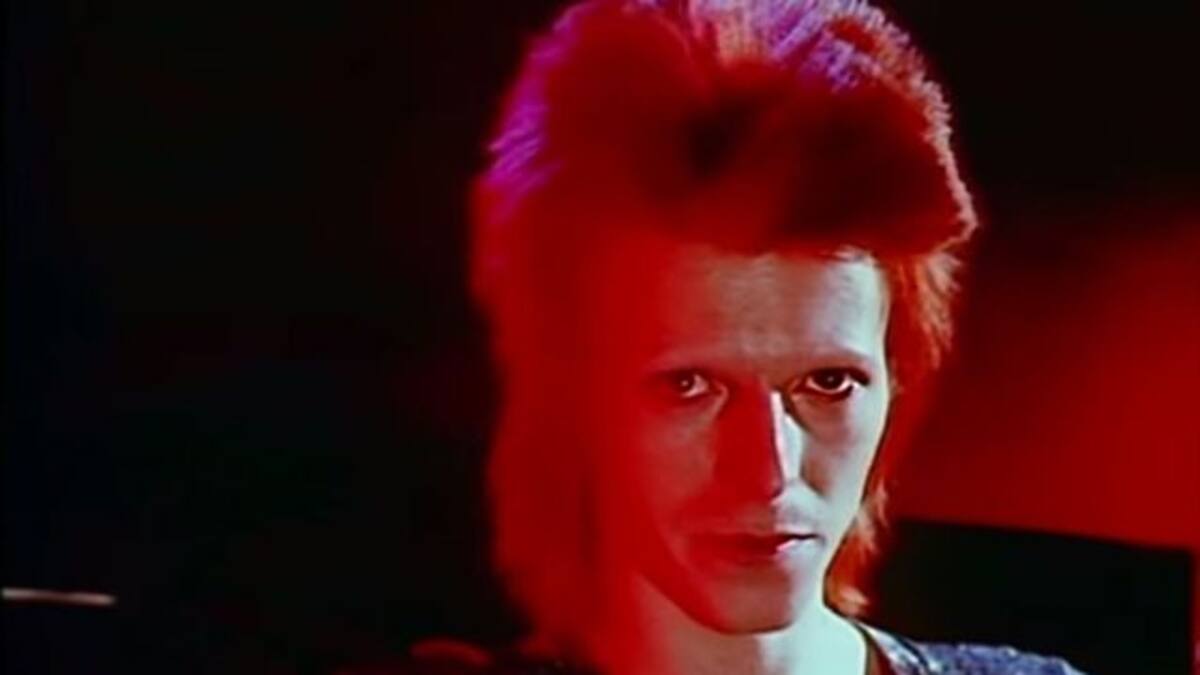 Barbie lanza muñeca inspirada en David Bowie