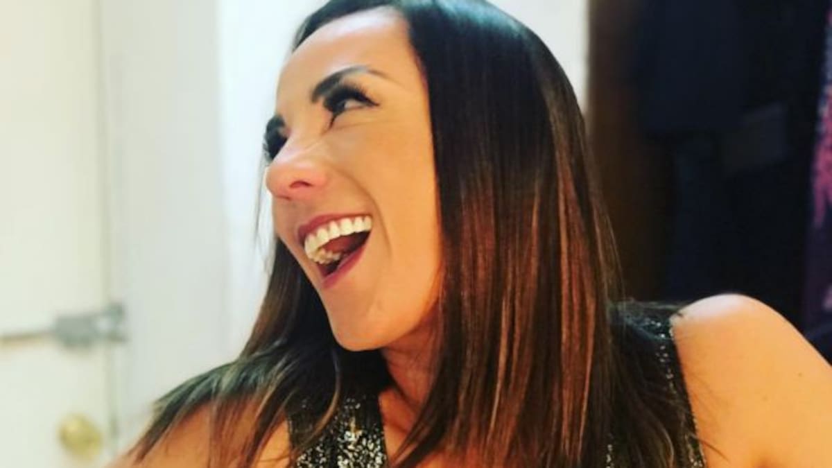 Consuelo Duval presume figura en ropa interior