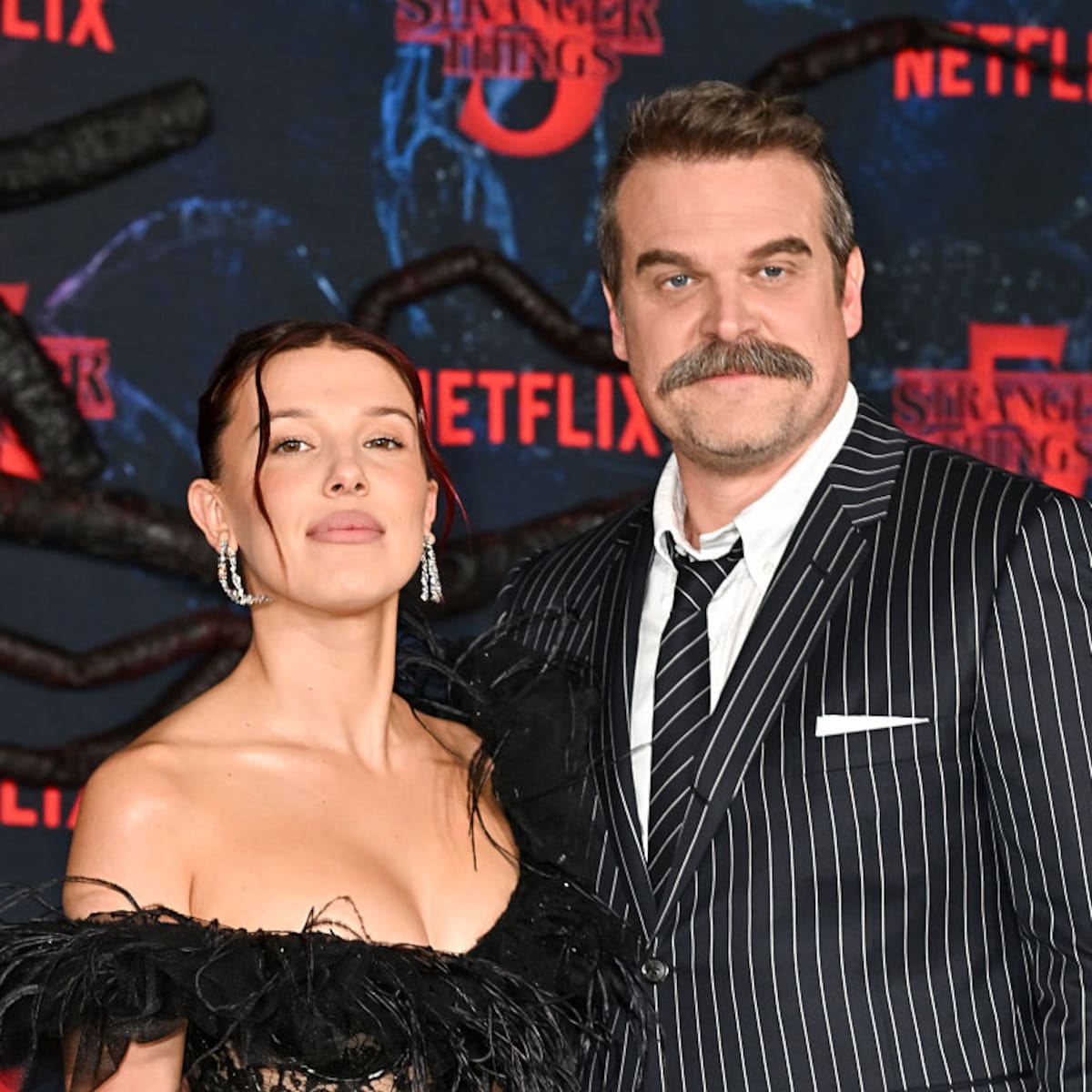 Netflix vuelve a reunir a Millie Bobby Brown y David Harbour tras Stranger Things: estos son los detalles de su nueva serie de espionaje