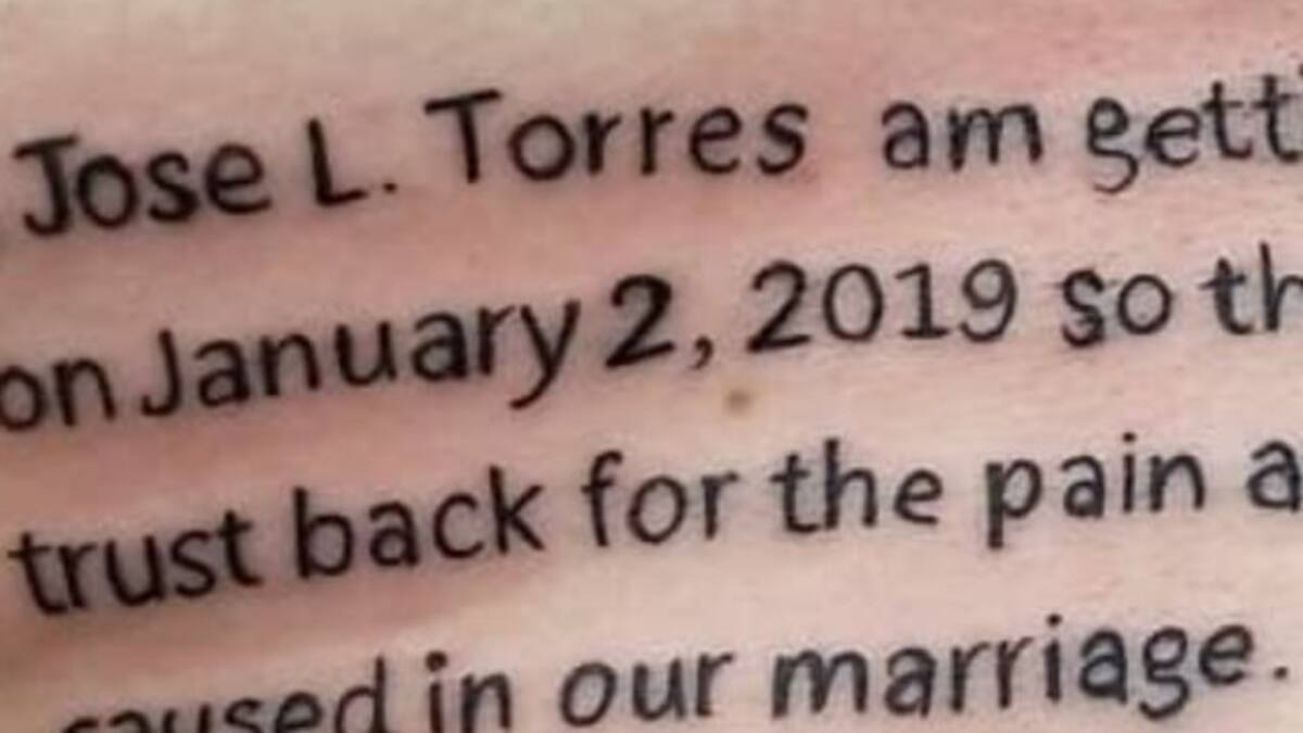Le fue infiel a su esposa y se lo tatuó en el pecho