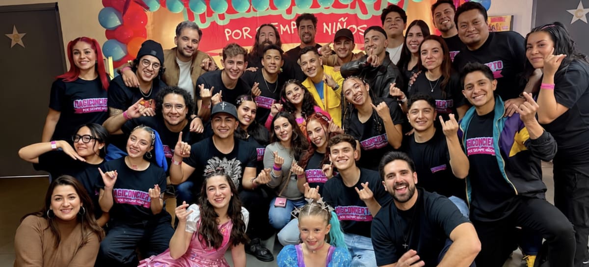Romar Meléndez junto a Lara Campos, Los Meñiques de la Casa y Saritah Bebé