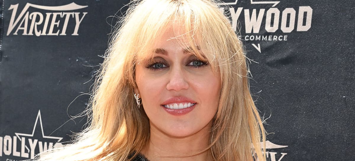 Miley Cyrus se quita su apellido