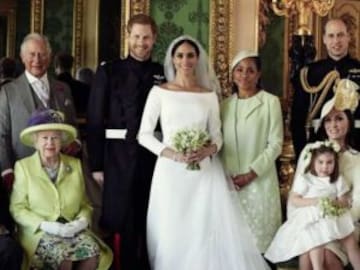 Harry y Meghan revelan primeras fotos oficiales como familia