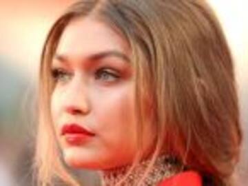 Iza Ijzerman, la modelo que es idéntica a Gigi Hadid pero curvilínea