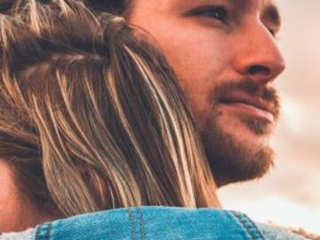 Los hombres nunca superan un gran amor: estudio