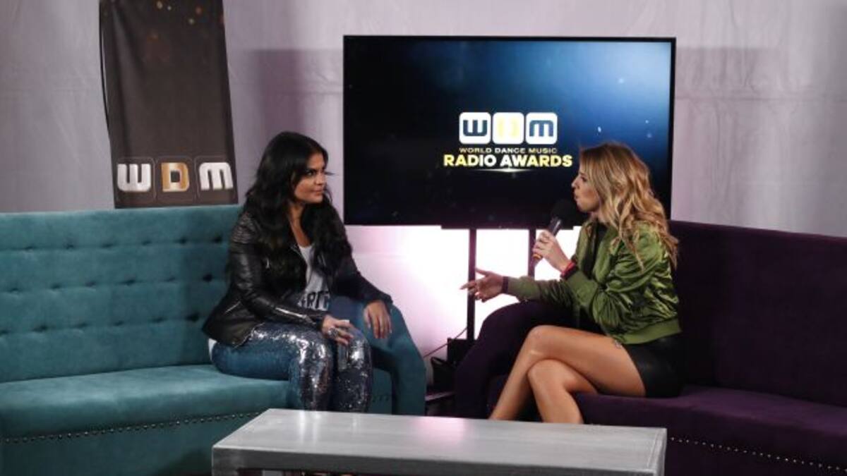 Vassy en entrevista para los #WDMRadioAwards en #CDMX