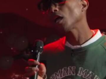 Bono y Pharrell Williams juntos en "Stayin' Alive"