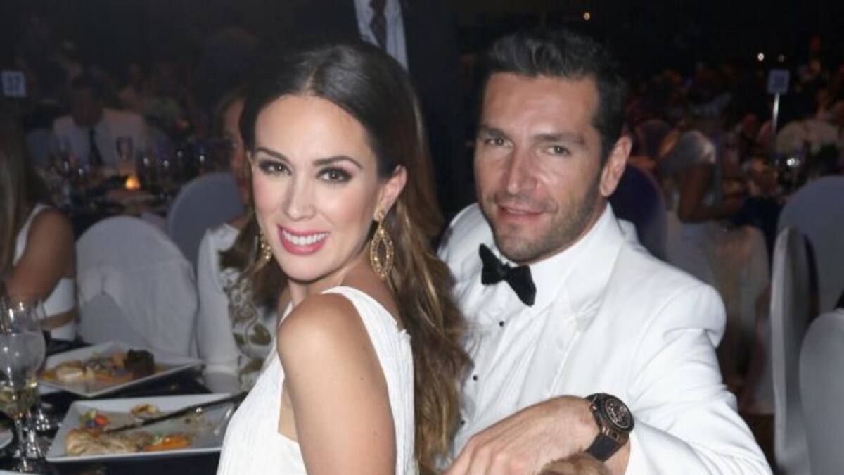 Esposo de Jacky Bracamontes no estuvo de acuerdo con la cirugía