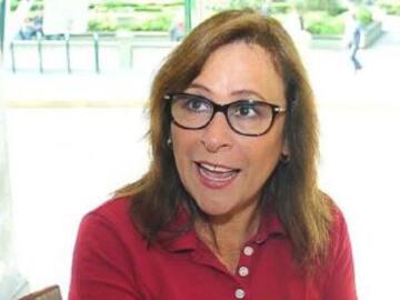 Candidata de Morena ocupa foto de famosa banda de Rock para “presumir” mitin