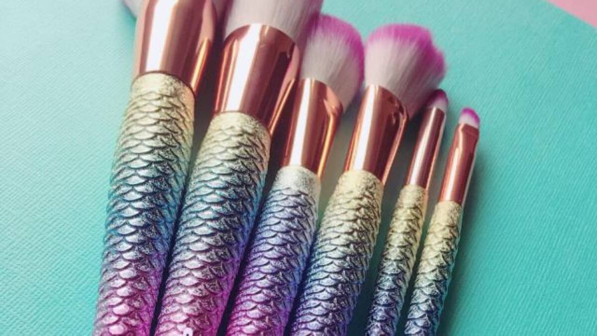 Accesorios y ropa que toda amante de las sirenas necesita