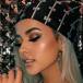BECKY G IMPACTA CON SEDUCTOR LOOK DE LOS 80