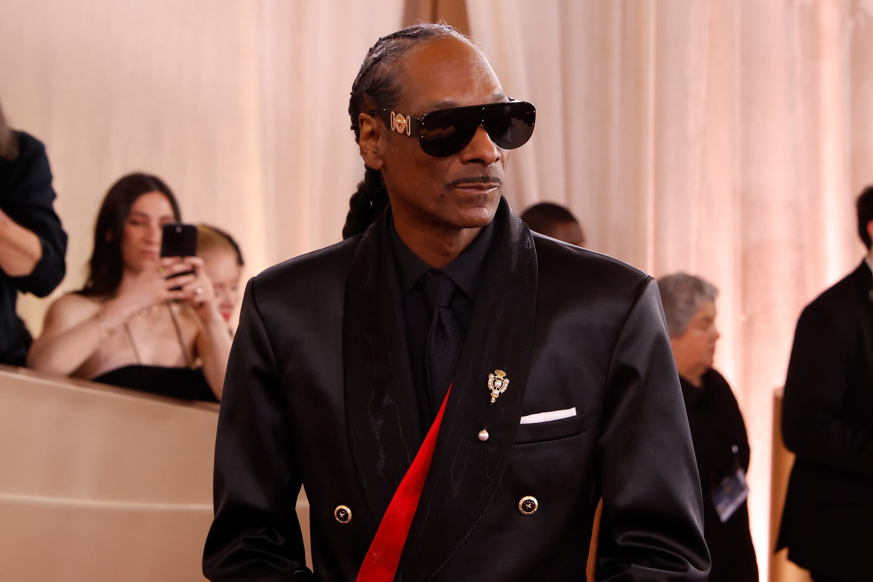 Snoop Dogg, en los Globos de Oro 2026.