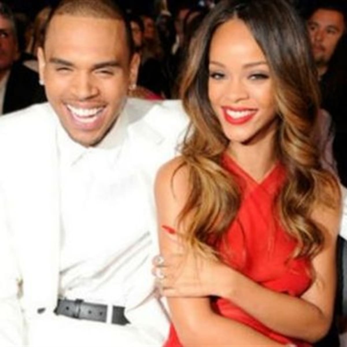 Responde Rihanna a las declaraciones de Chris Brown.