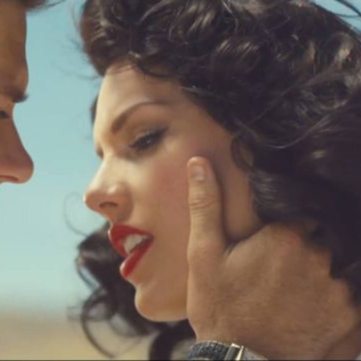 Taylor Swift estrenó su glamoroso video