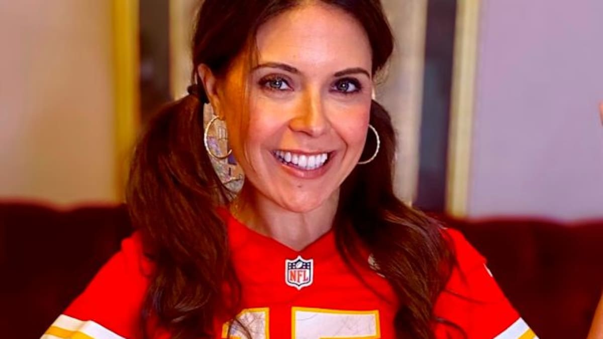 ¿Injusticia? Madre vende fotos en Internet y expulsan a sus hijos del colegio