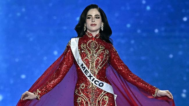 Miss México, Fátima Bosch, participa en la final del certamen Miss Universo 2025 en Nonthaburi, al norte de Bangkok, el 21 de noviembre de 2025. (Lillian SUWANRUMPHA / Getty Images)
