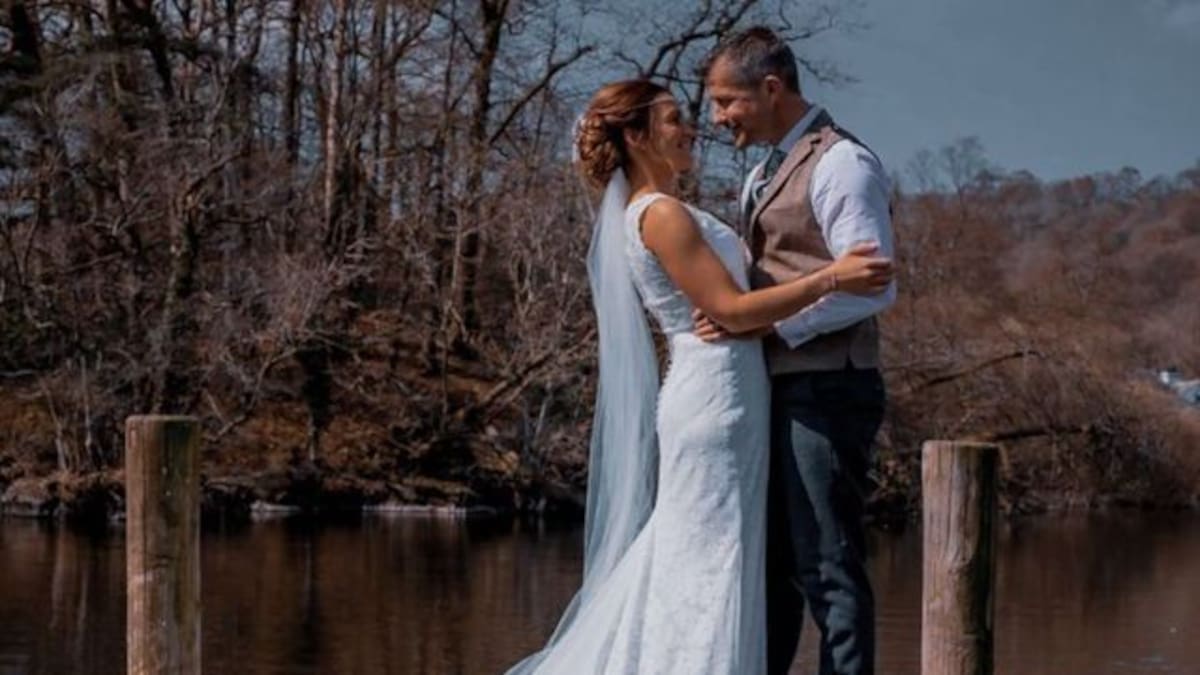 Pareja se reencuentra después de 22 años y se casan