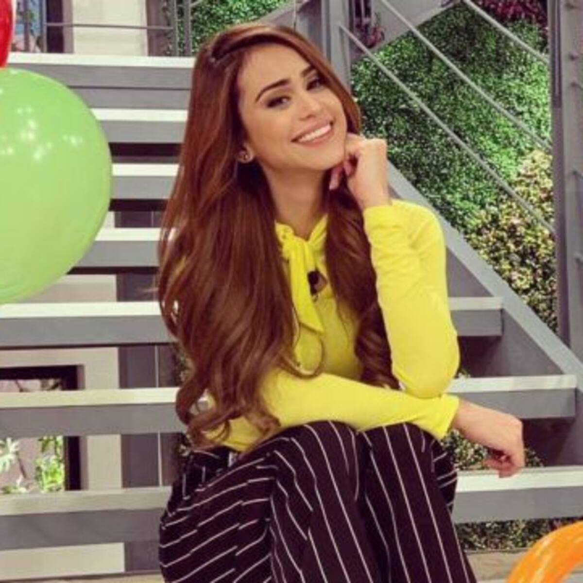 Yanet García enseña todo en diminuta prenda interior