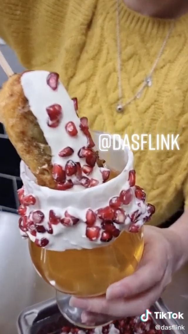 El usuario de TikTok @dasflink hizo viral la michelada en nogada