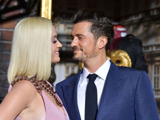 Katy Perry felicita a Orlando Bloom por su cumple.