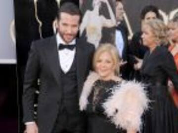 Celebridades que aún viven con sus padres