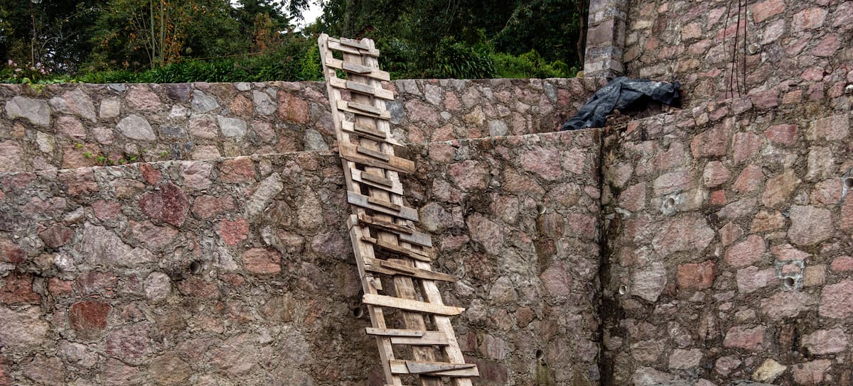 Superstición escalera