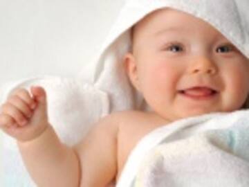 9 de cada 10 personas aceptan que madres amamanten a sus hijos en espacios públicos