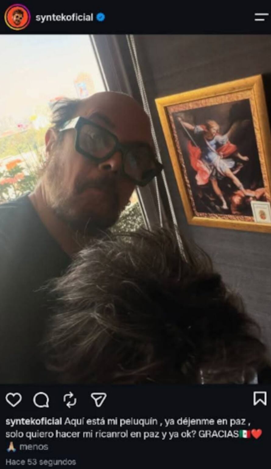 Aleks Syntek sin peluquín