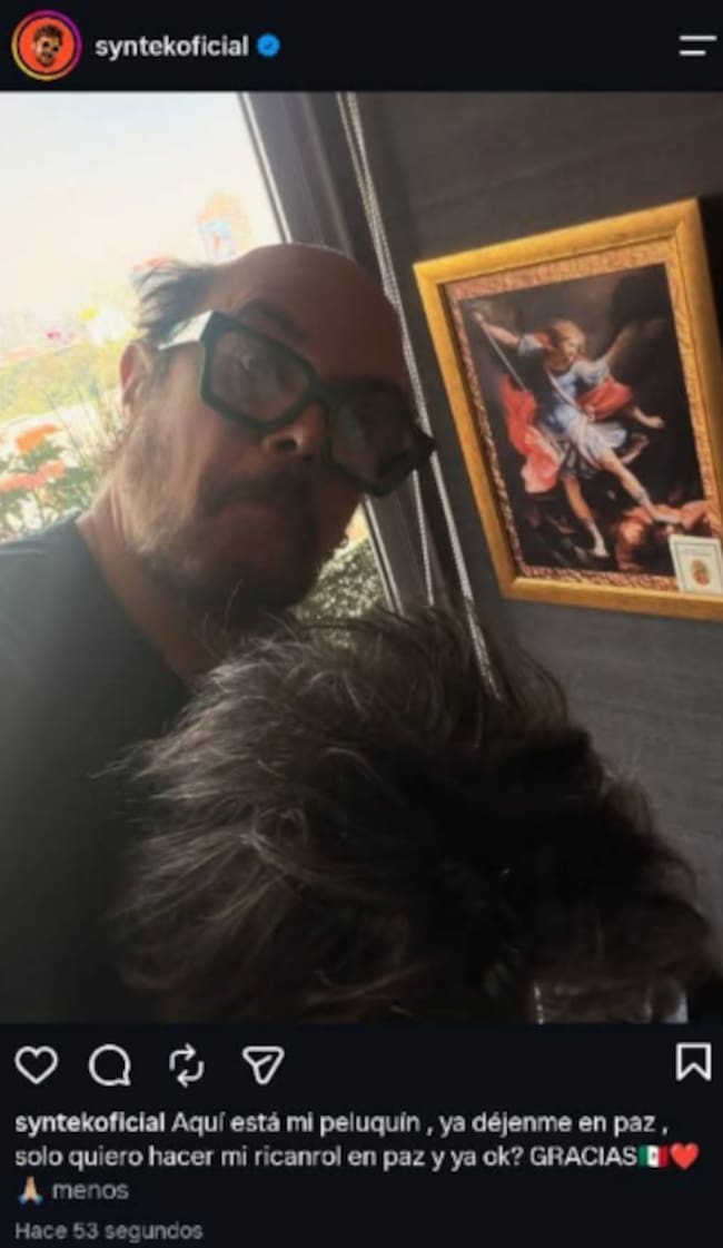 Aleks Syntek sin peluquín