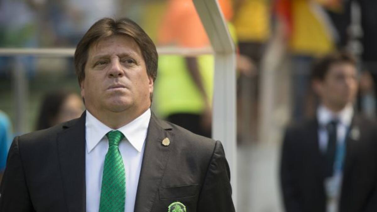 'Piojo' revira cuestionamientos y ataca