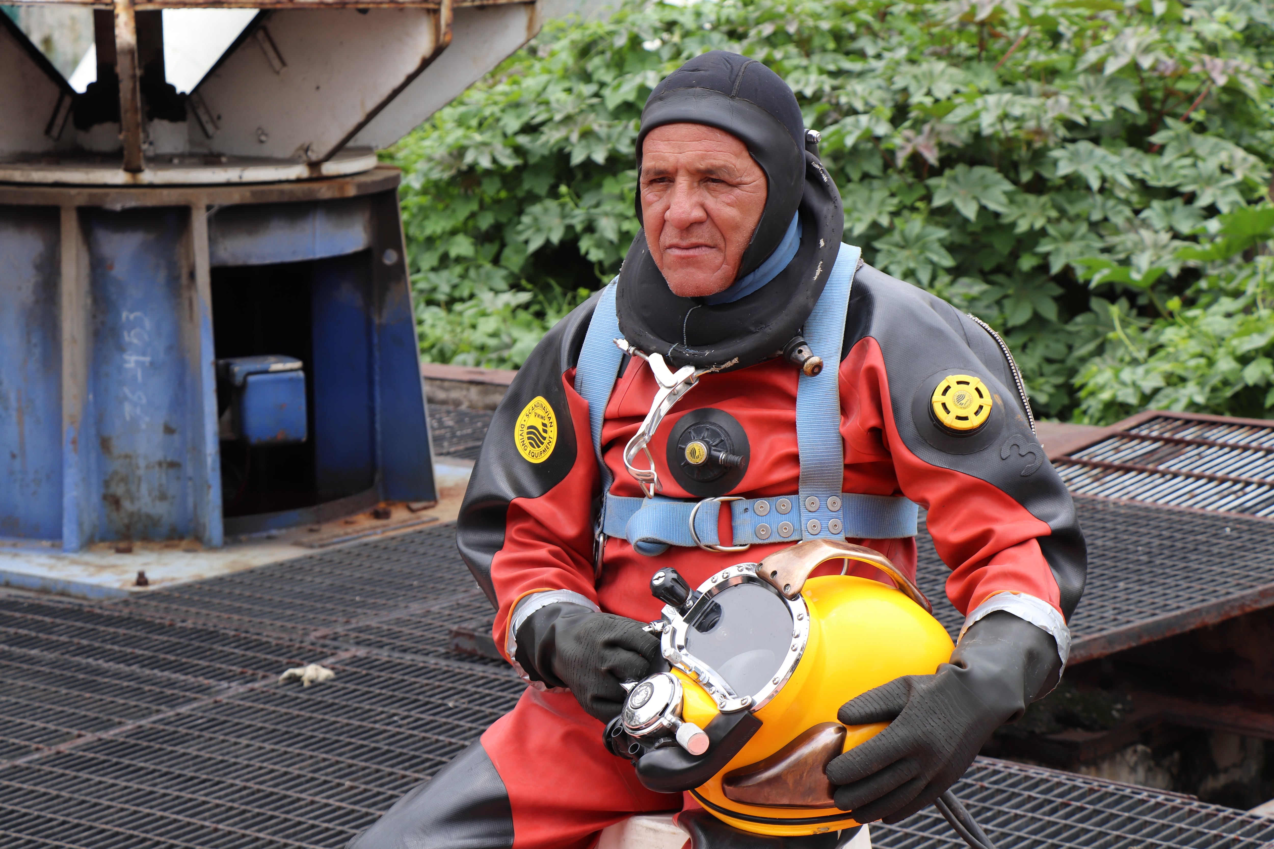 Julio César Cu, el único buzo de aguas negras de la CDMX