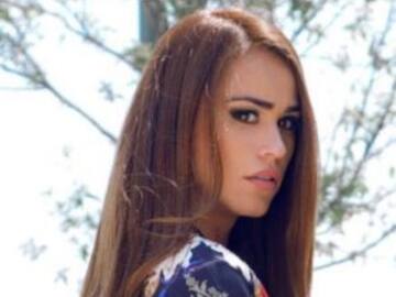 YANET GARCÍA SE EJERCITA CON AJUSTADOS LEGGINS