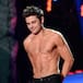 Zac Efron y sus mejores fotos sin playera