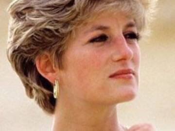 Moda inspirada en Lady Di en la semana de la moda en Nueva York