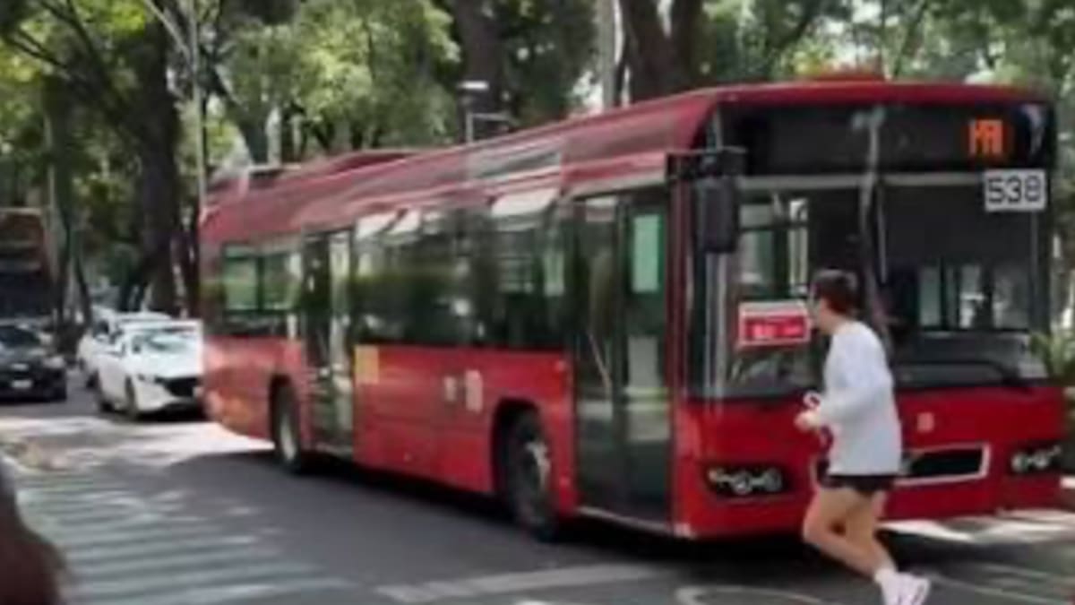 Así fue como Harry Styles inspiró campaña de seguridad del Metrobús CDMX tras viralizarse corriendo por Paseo de la Reforma